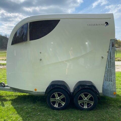 Clear Round Alu hästsläp – aluminium och GRP-konstruktion