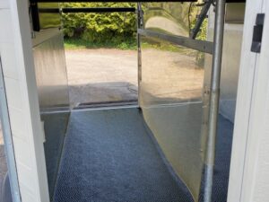 Insida Clear Round Alu – justerbara bogbommar och halkfri ramp