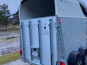Clear Round Alu hästsläp – aluminium och GRP-konstruktion